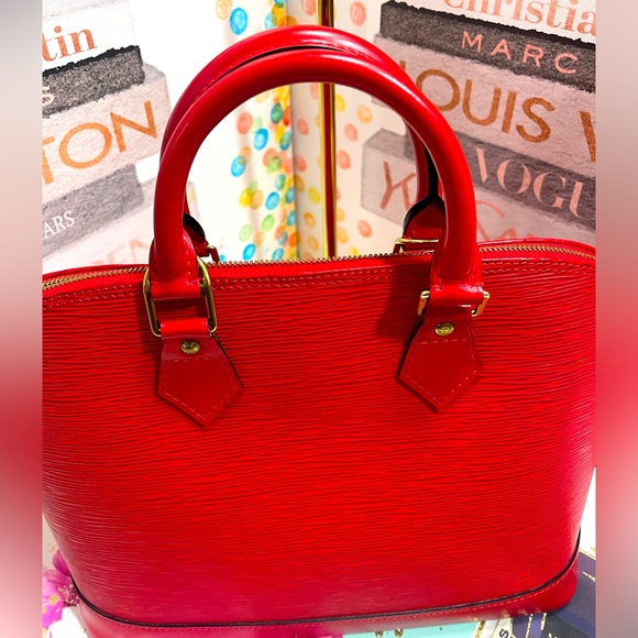 Louis Vuitton Alma Epi Red - Picture 5 of 14